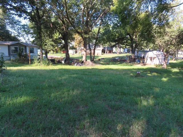 $89,000 | 101 Lakewood Drive, Mabank, TX 75156