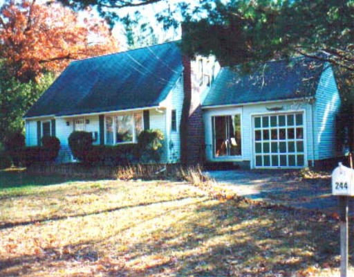 244 Riverneck Road Chelmsford, MA 01824 - Photo 1 of 1 Gallery Image 1