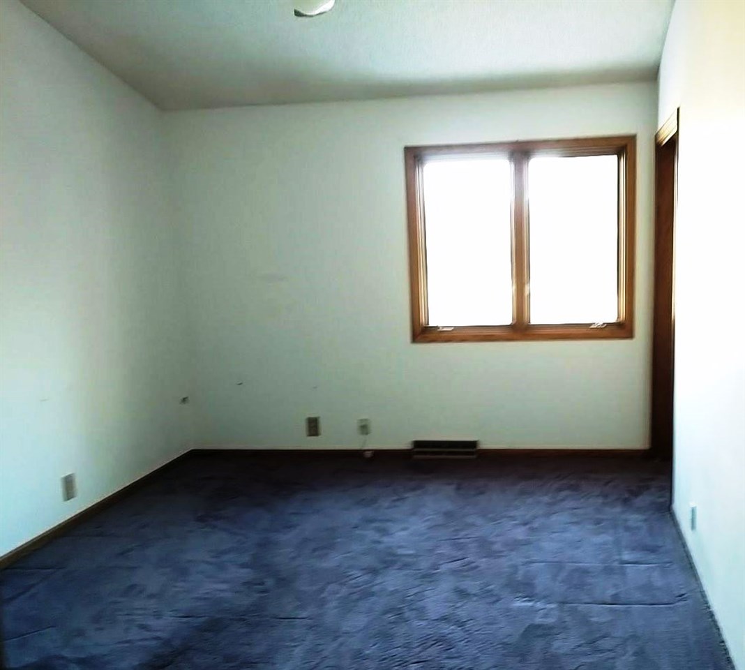 2793 East Mill Road Byron, IL 61010 - Photo 11 of 13 Gallery Image 11