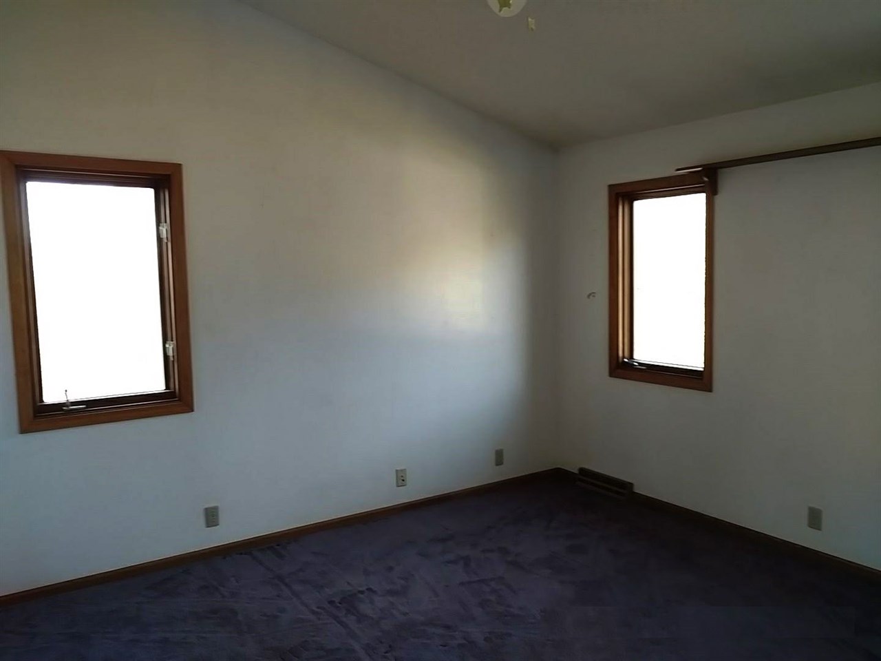 2793 East Mill Road Byron, IL 61010 - Photo 10 of 13 Gallery Image 10