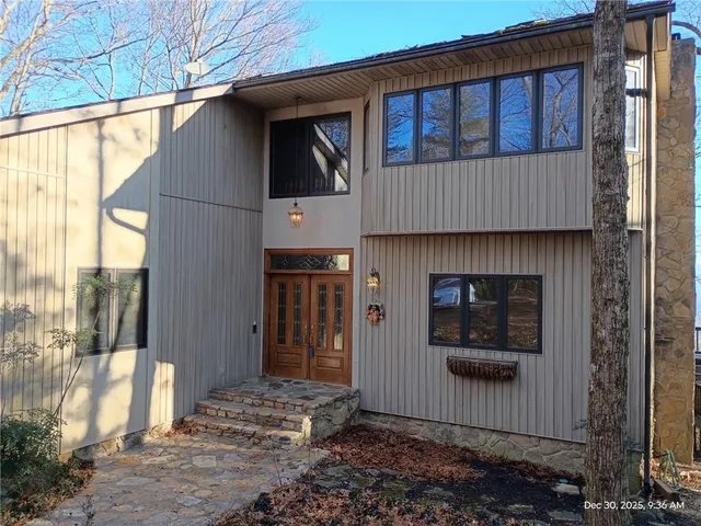 $950,000 | 576 Apache Trail, Chatsworth, GA 30705