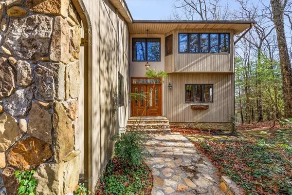 $798,500 | 576 Apache Trail, Chatsworth, GA 30705