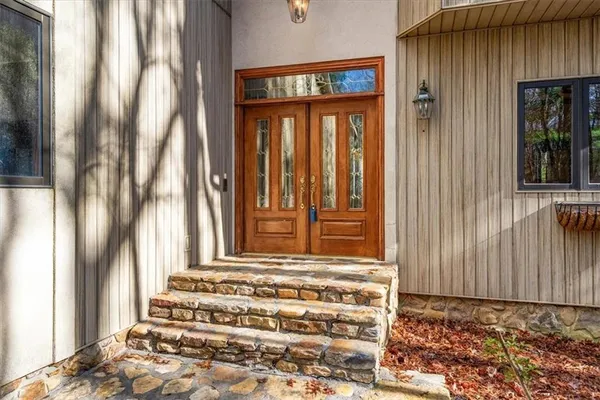 $798,500 | 576 Apache Trail, Chatsworth, GA 30705