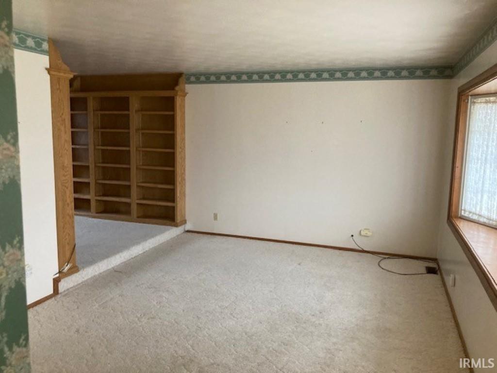 1731 South Dixon Road Kokomo, IN 46902 - Photo 4 of 18 Gallery Image 4
