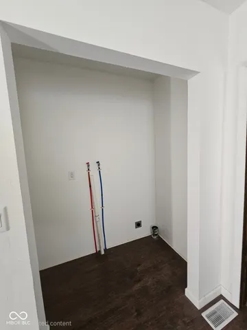 $179,900 | 2300 West 9th Street, Muncie, IN 47302