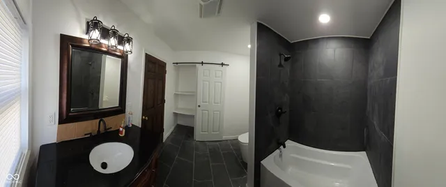 $179,900 | 2300 West 9th Street, Muncie, IN 47302