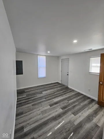 $179,900 | 2300 West 9th Street, Muncie, IN 47302