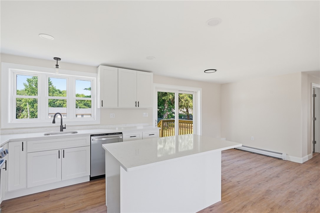 533 Scituate Avenue Cranston, RI 02921 - Photo 12 of 44