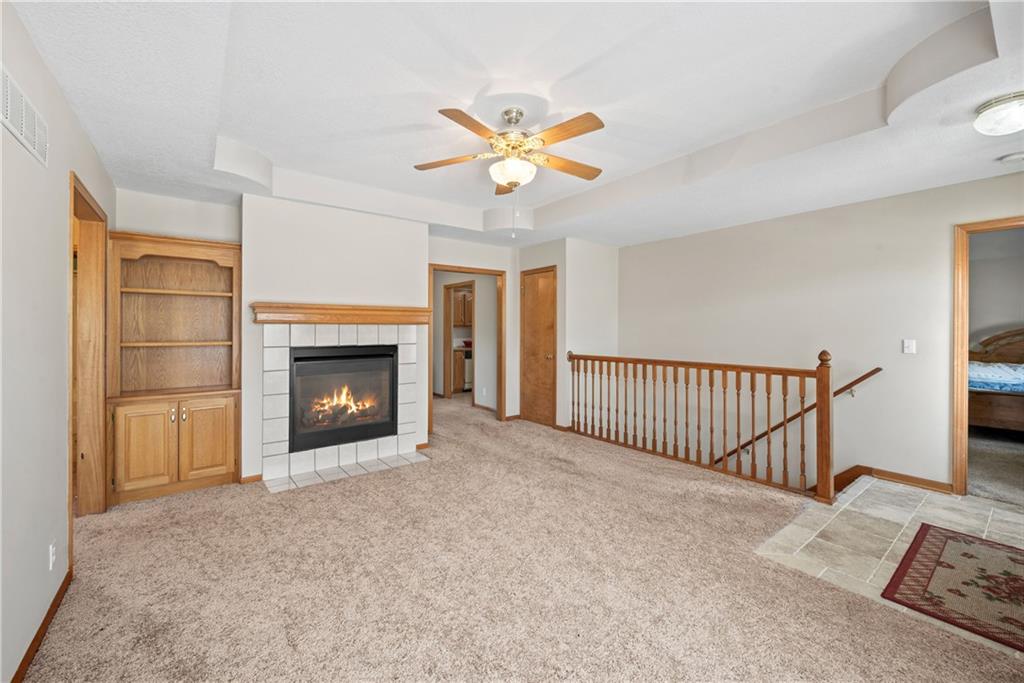 604 South Sunset Lane Raymore, MO 64083 - Photo 3 of 19