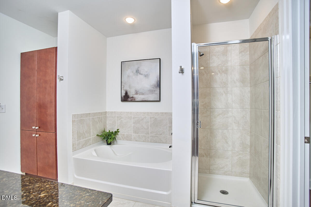 301 Fayetteville Street, Unit 2304 Raleigh, NC 27601 - Photo 20 of 47 bath