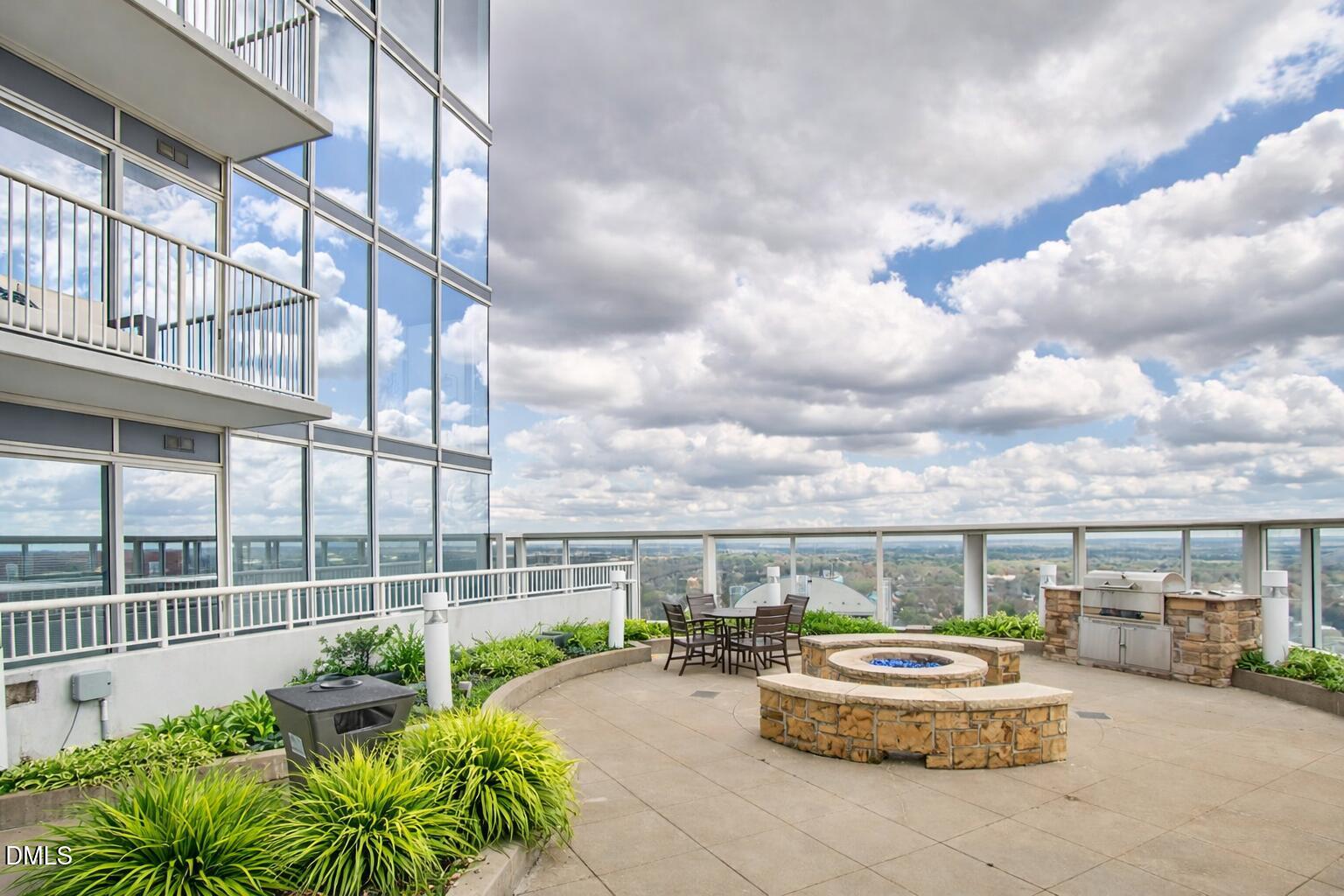 301 Fayetteville Street, Unit 2304 Raleigh, NC 27601 - Photo 37 of 47 Grilling area