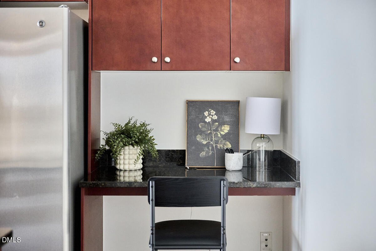 301 Fayetteville Street, Unit 2304 Raleigh, NC 27601 - Photo 8 of 47 Kitchen