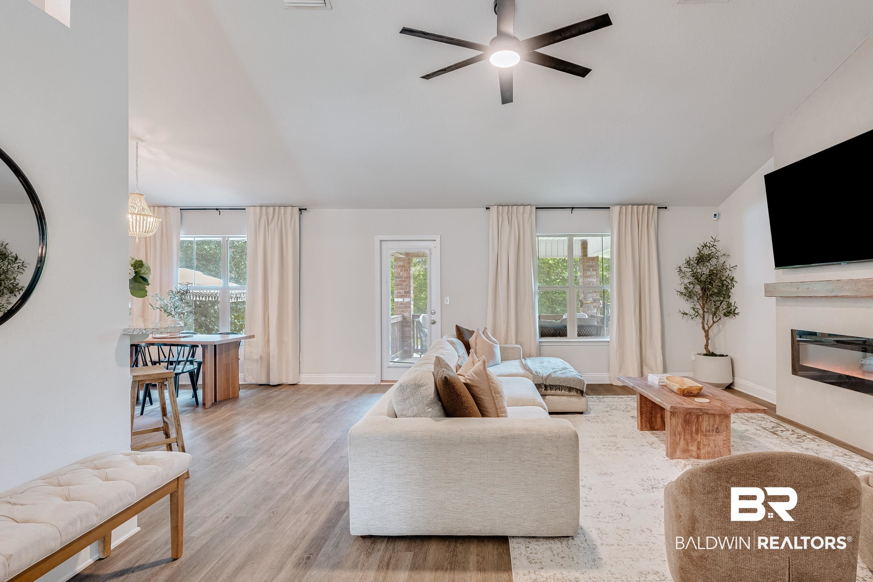 2215 Fernwood Loop West Semmes, AL 36575 - Photo 6 of 40 Living room