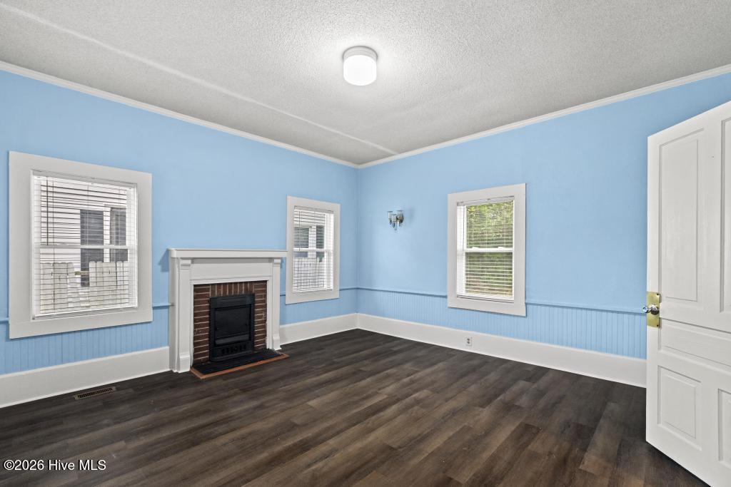 104 North Trianon Street Kinston, NC 28501 - Photo 5 of 17 Gallery Image 5
