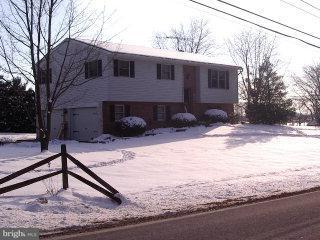 1289 Mountain Road Manheim, PA 17545 - Photo 1 of 3