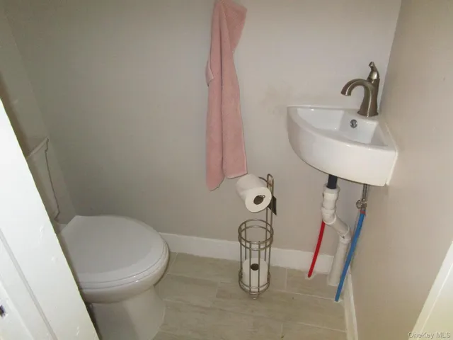 $1,800 | 114 Highway 284, Unit 2, Unionville, NY 10988