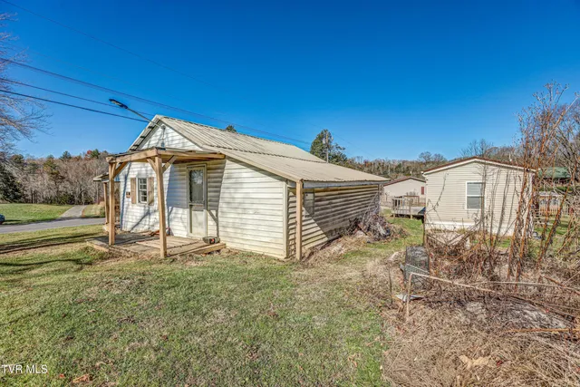 $99,000 | 1693 Paperville Road, Bristol, TN 37620