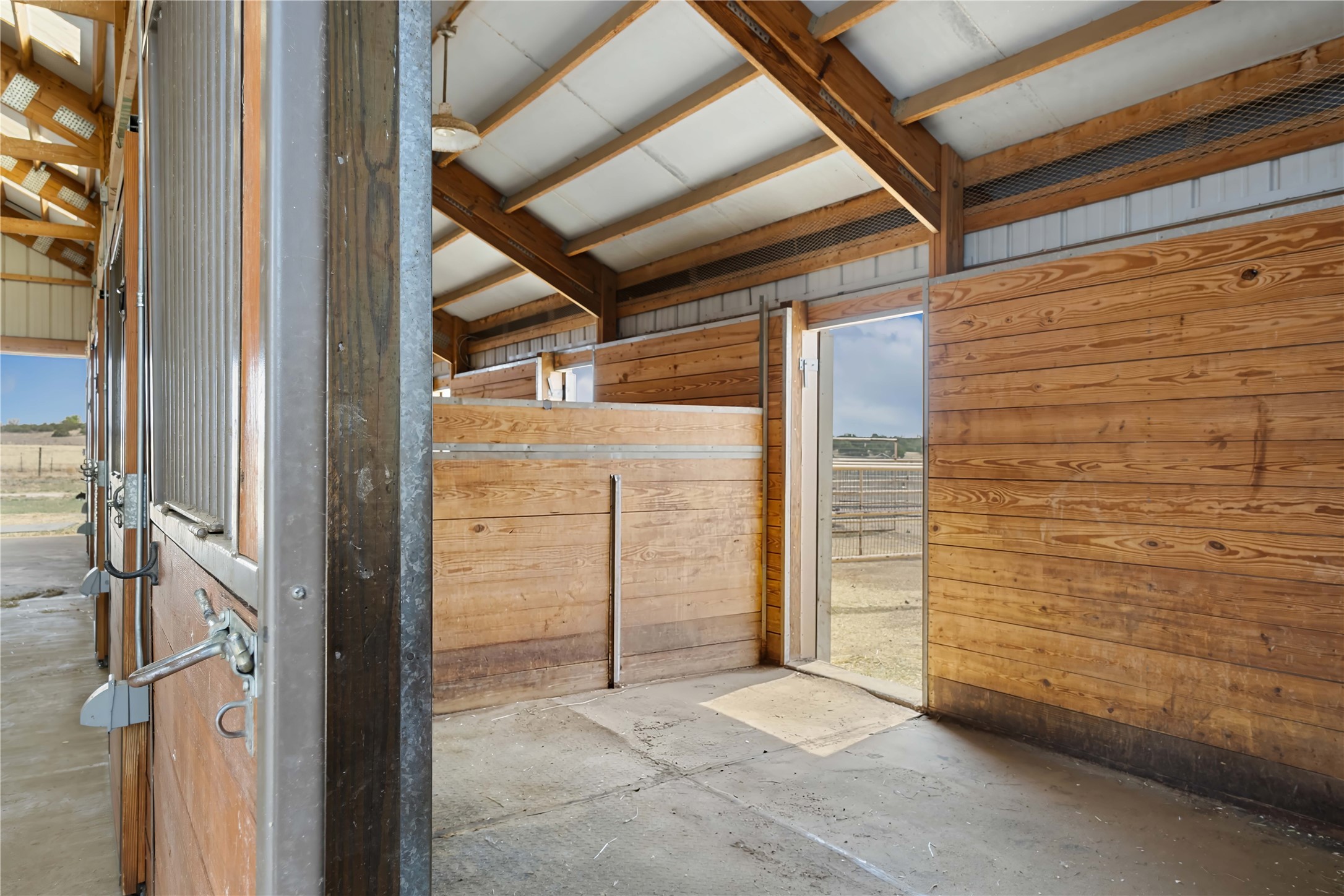 133 Jacinto Road Santa Fe, NM 87508 - Photo 37 of 46 Stall