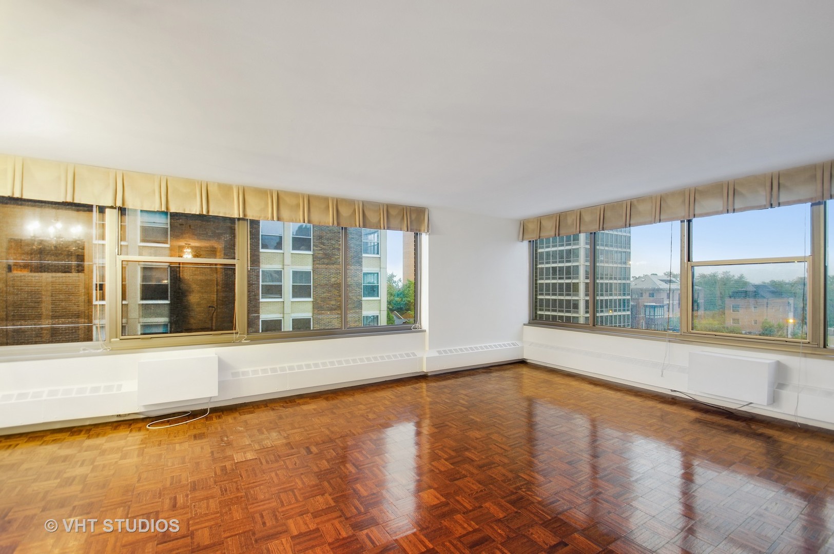 360 West Wellington Avenue, Unit 5E Chicago, IL 60657 - Photo 5 of 11