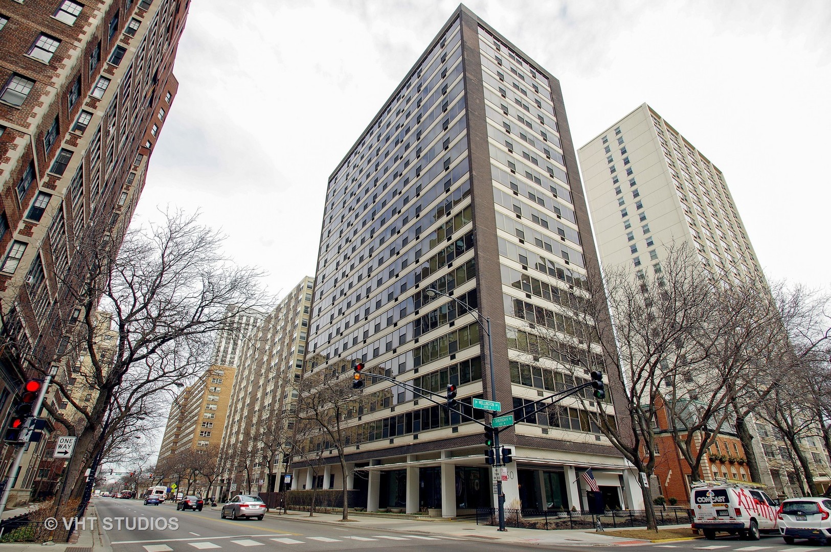 360 West Wellington Avenue, Unit 5E Chicago, IL 60657 - Photo 9 of 11