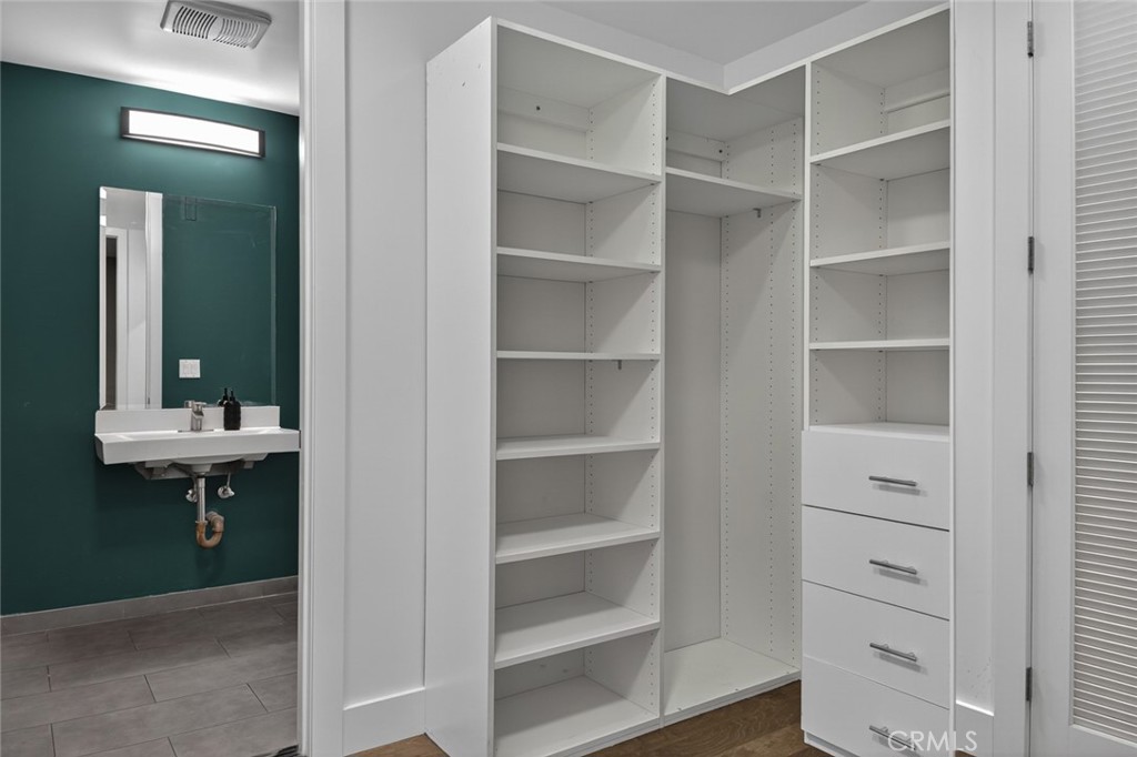 433 Pine Avenue, Unit 102 Long Beach, CA 90802 - Photo 28 of 60