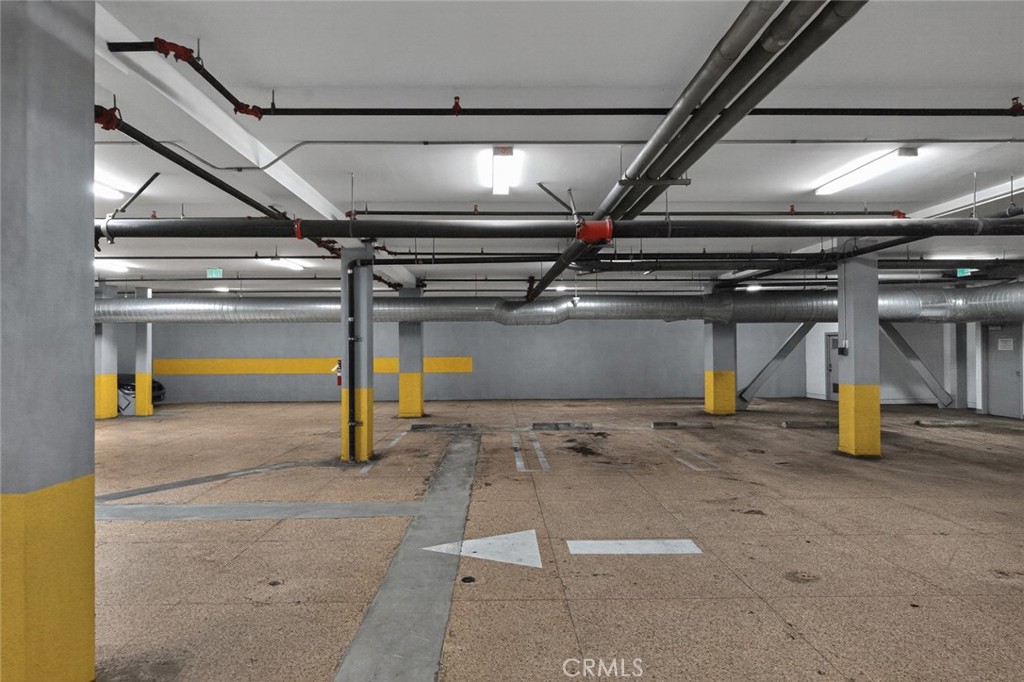 433 Pine Avenue, Unit 102 Long Beach, CA 90802 - Photo 37 of 60 a view of parking garage
