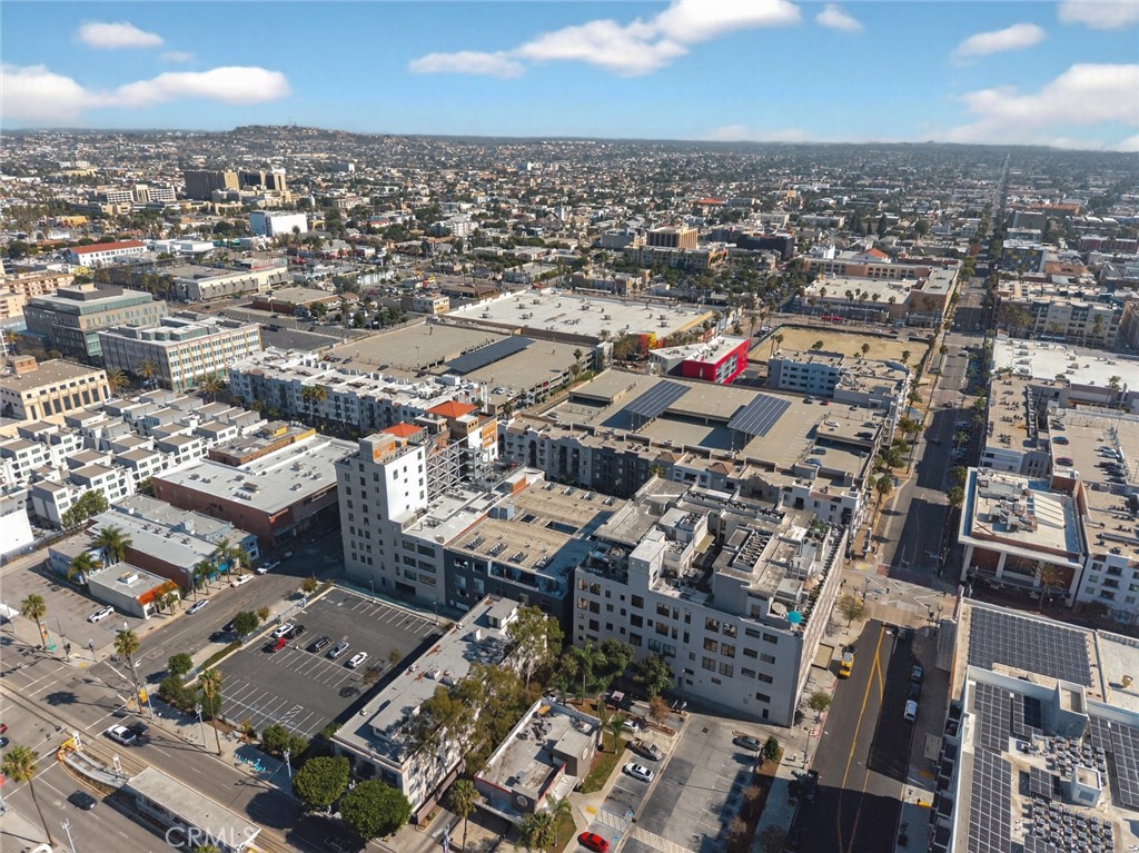 433 Pine Avenue, Unit 102 Long Beach, CA 90802 - Photo 48 of 60 an aerial view of a city