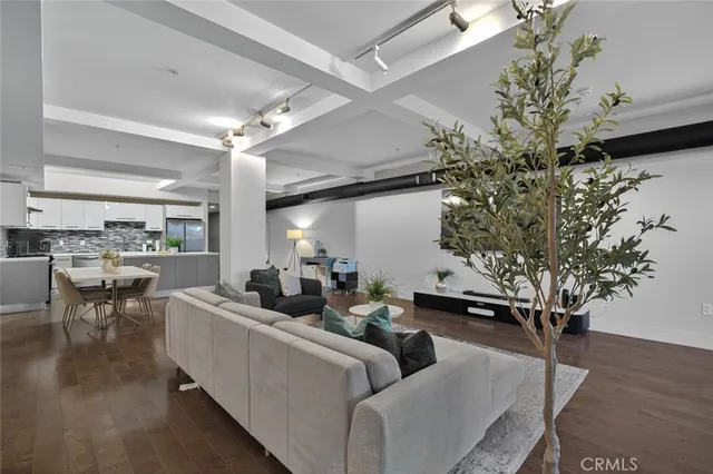 $589,000 | 433 Pine Avenue, Unit 102, Long Beach, CA 90802