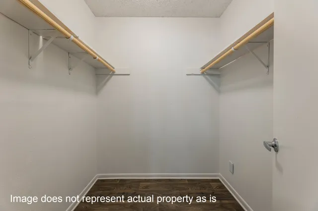 $1,275 | 1918 Place Rebecca Lane, Houston, TX 77090