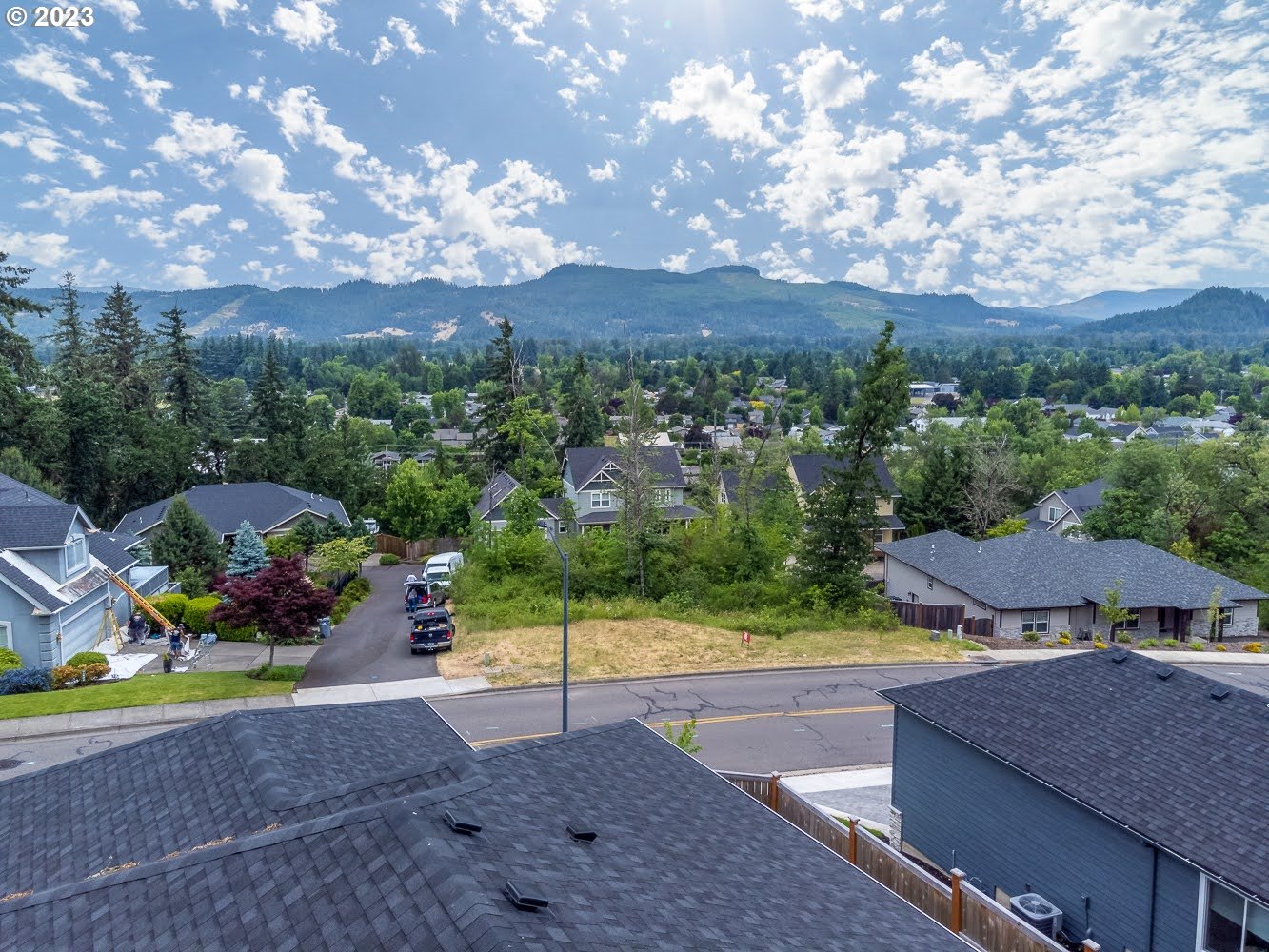 361 Mountaingate Drive Springfield, OR 97478 - Photo 5 of 35 a view of a outdoor space