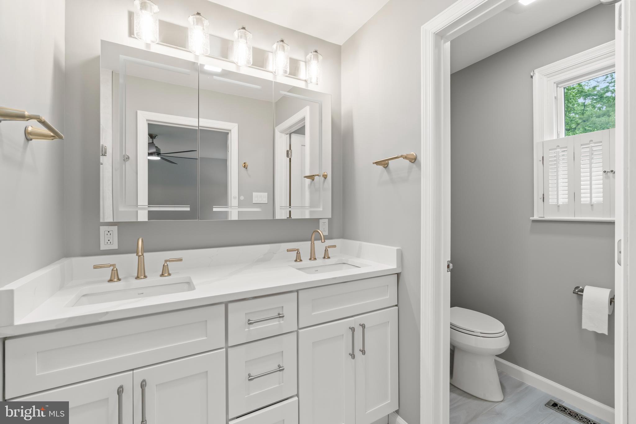 1757 Larkspur Road Cherry Hill, NJ 08003 - Photo 26 of 45