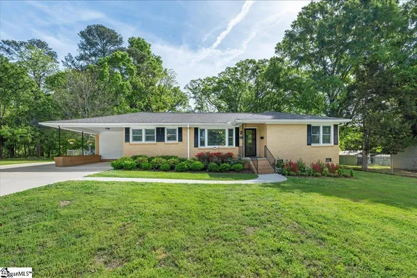 $299,900 | 210 Heyward Avenue, Honea Path, SC 29654