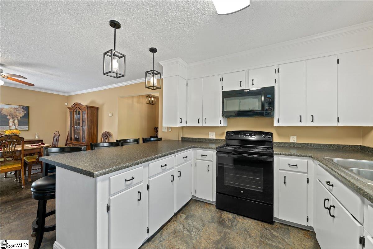 210 Heyward Avenue Honea Path, SC 29654 - Photo 11 of 36