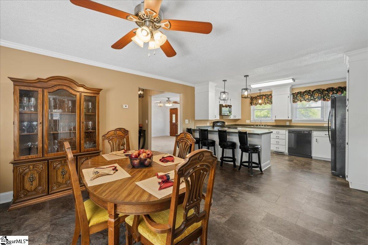 210 Heyward Avenue Honea Path, SC 29654 - Photo 12 of 36