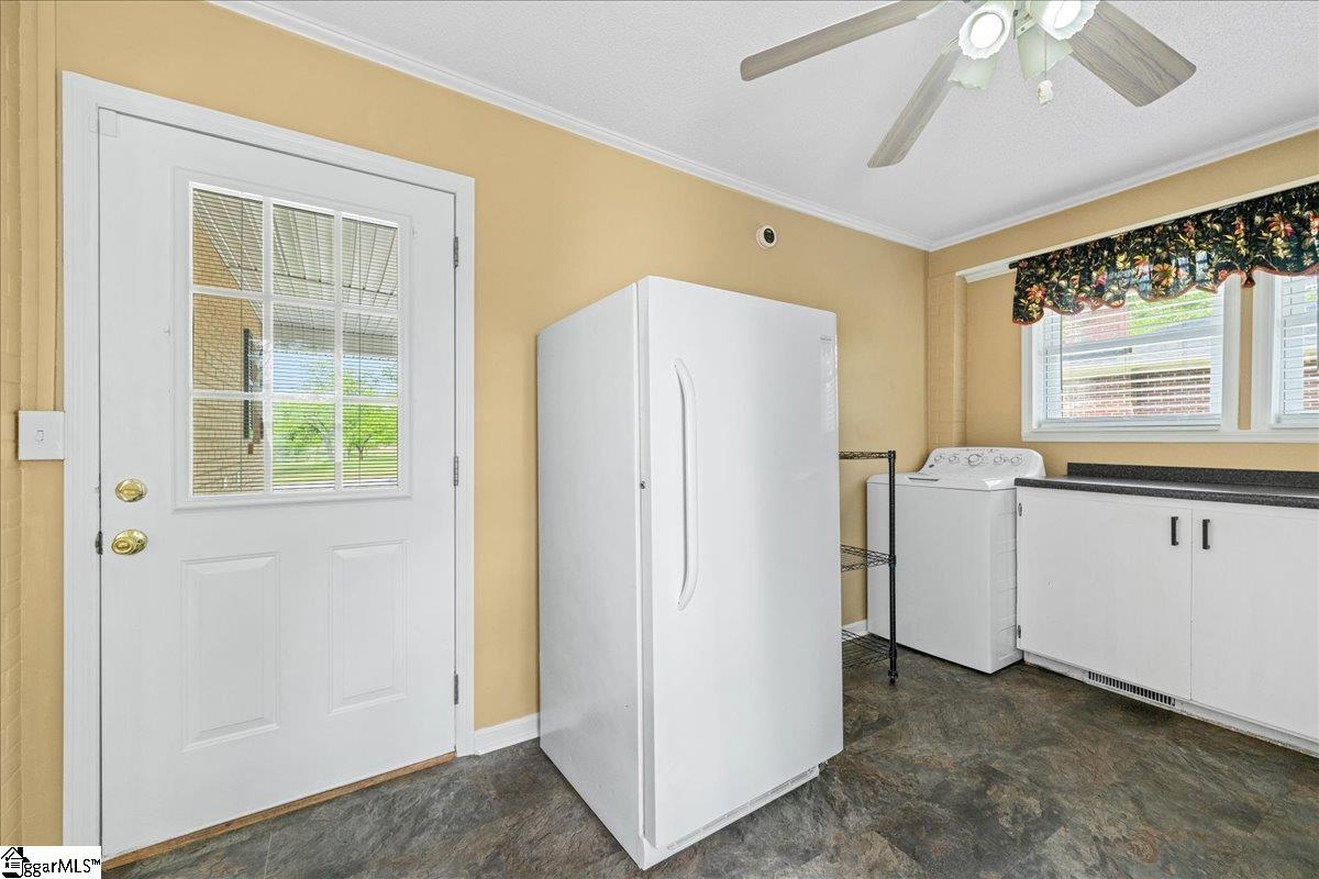 210 Heyward Avenue Honea Path, SC 29654 - Photo 20 of 36