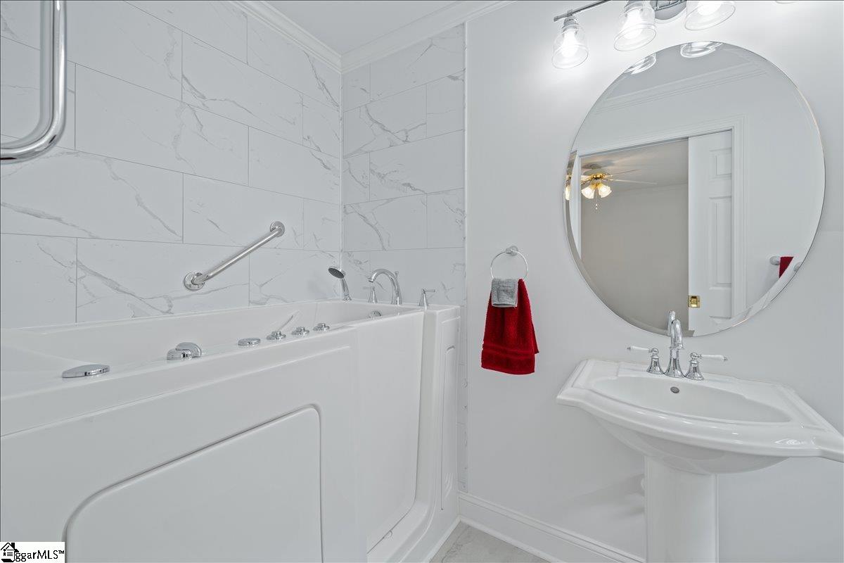 210 Heyward Avenue Honea Path, SC 29654 - Photo 26 of 36