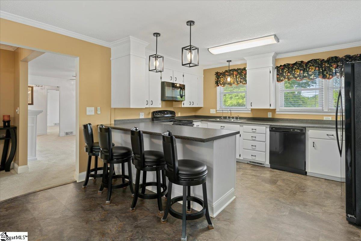 210 Heyward Avenue Honea Path, SC 29654 - Photo 8 of 36