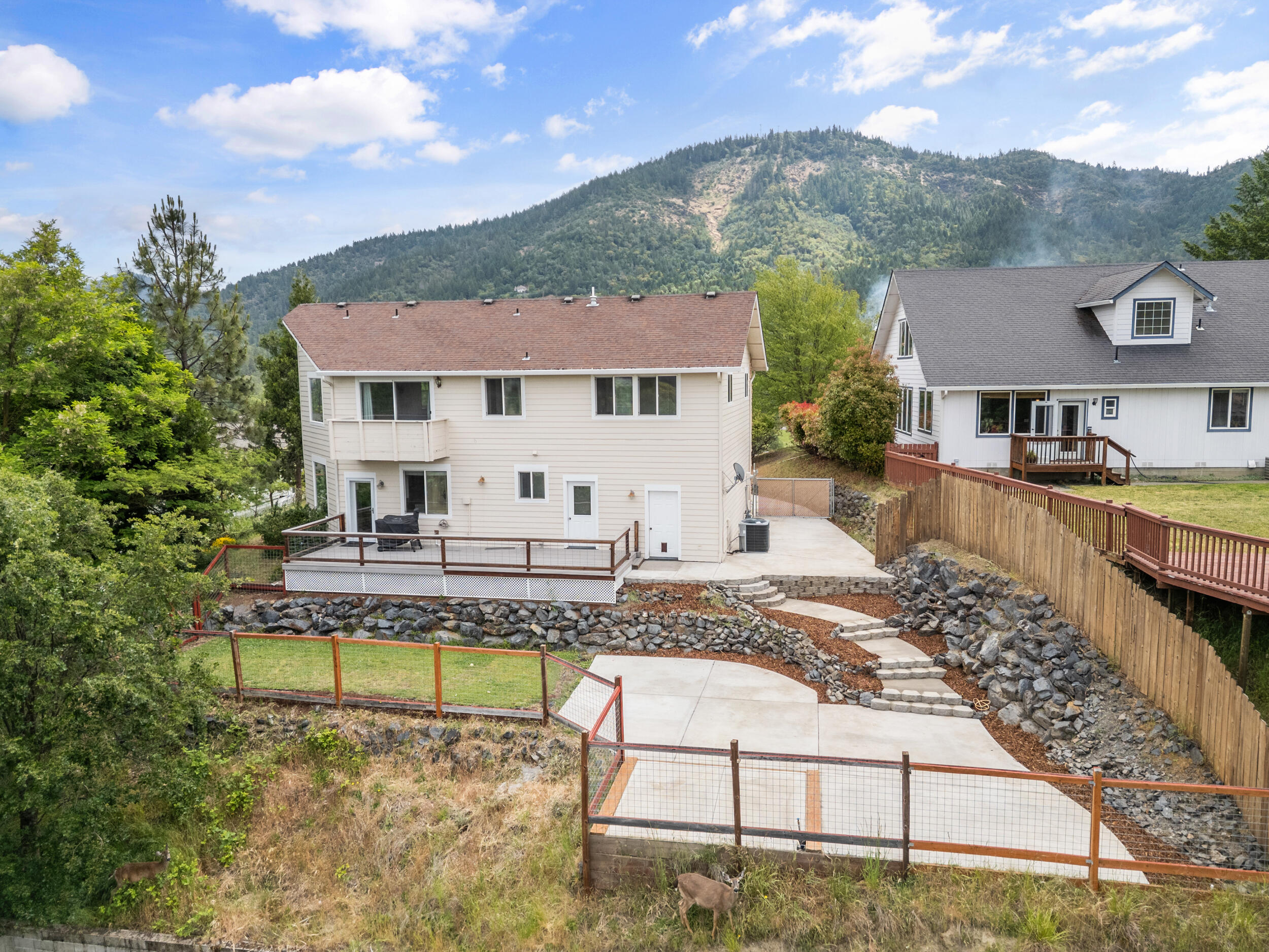 1553 Panoramic Loop Grants Pass, OR 97527 - Photo 42 of 51