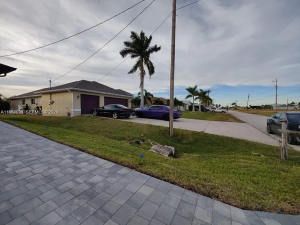 $2,000 | 716 Northwest 37th Avenue, Cape Coral, FL 33993