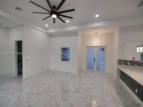 $2,000 | 716 Northwest 37th Avenue, Cape Coral, FL 33993