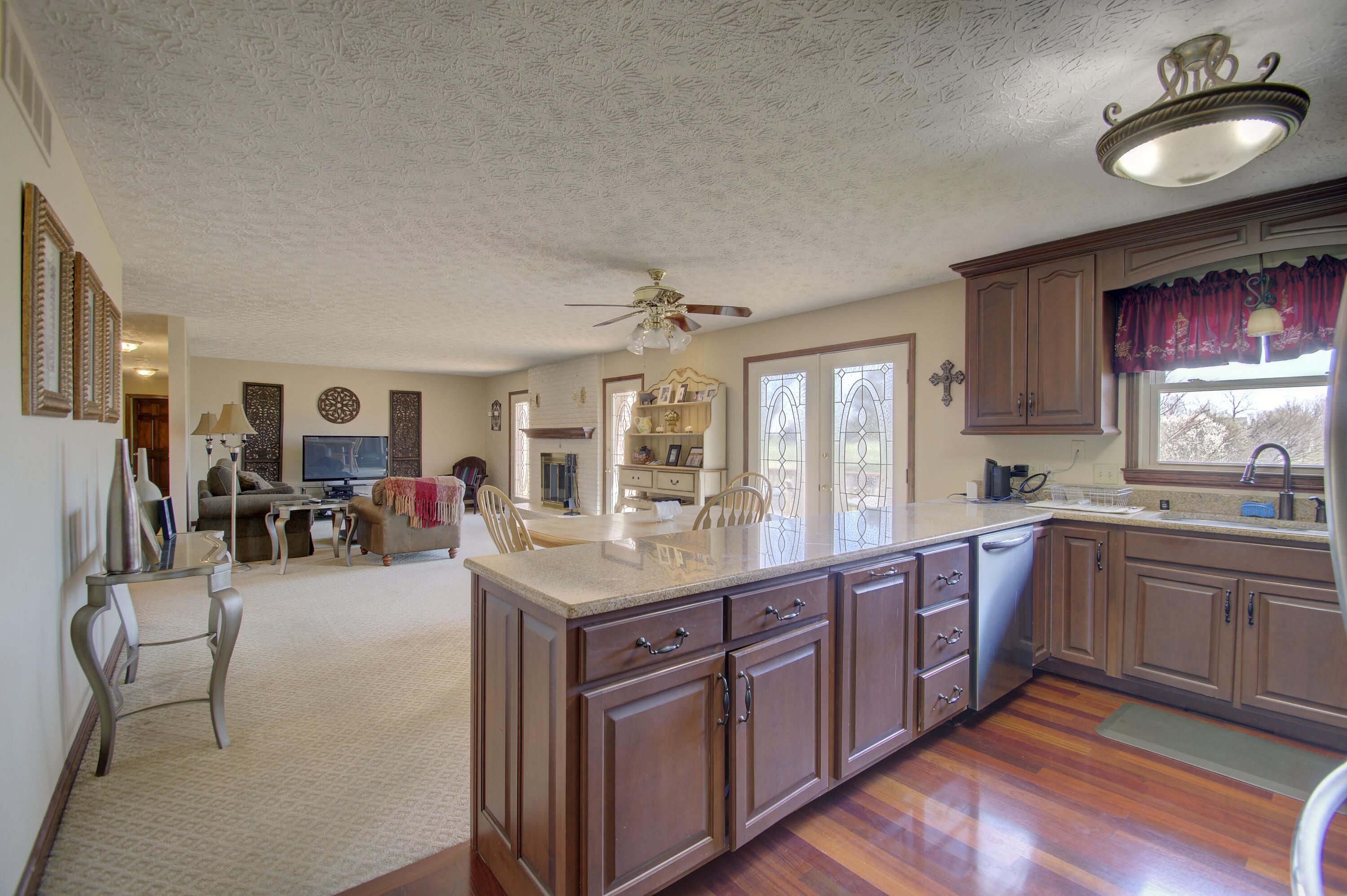 1526 Flintridge Road Florence, KY 41042 - Photo 11 of 39 Gallery Image 11