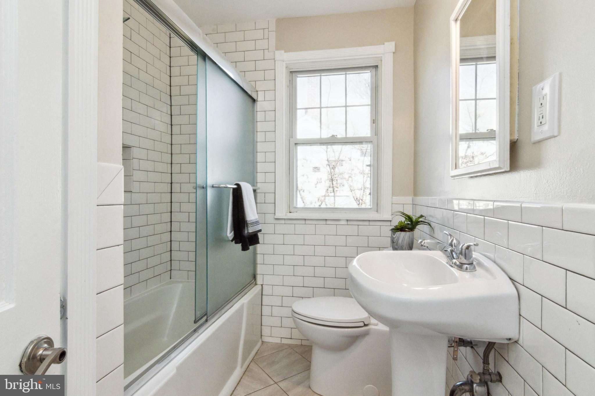 1205 Overbrook Road Baltimore, MD 21239 - Photo 18 of 46