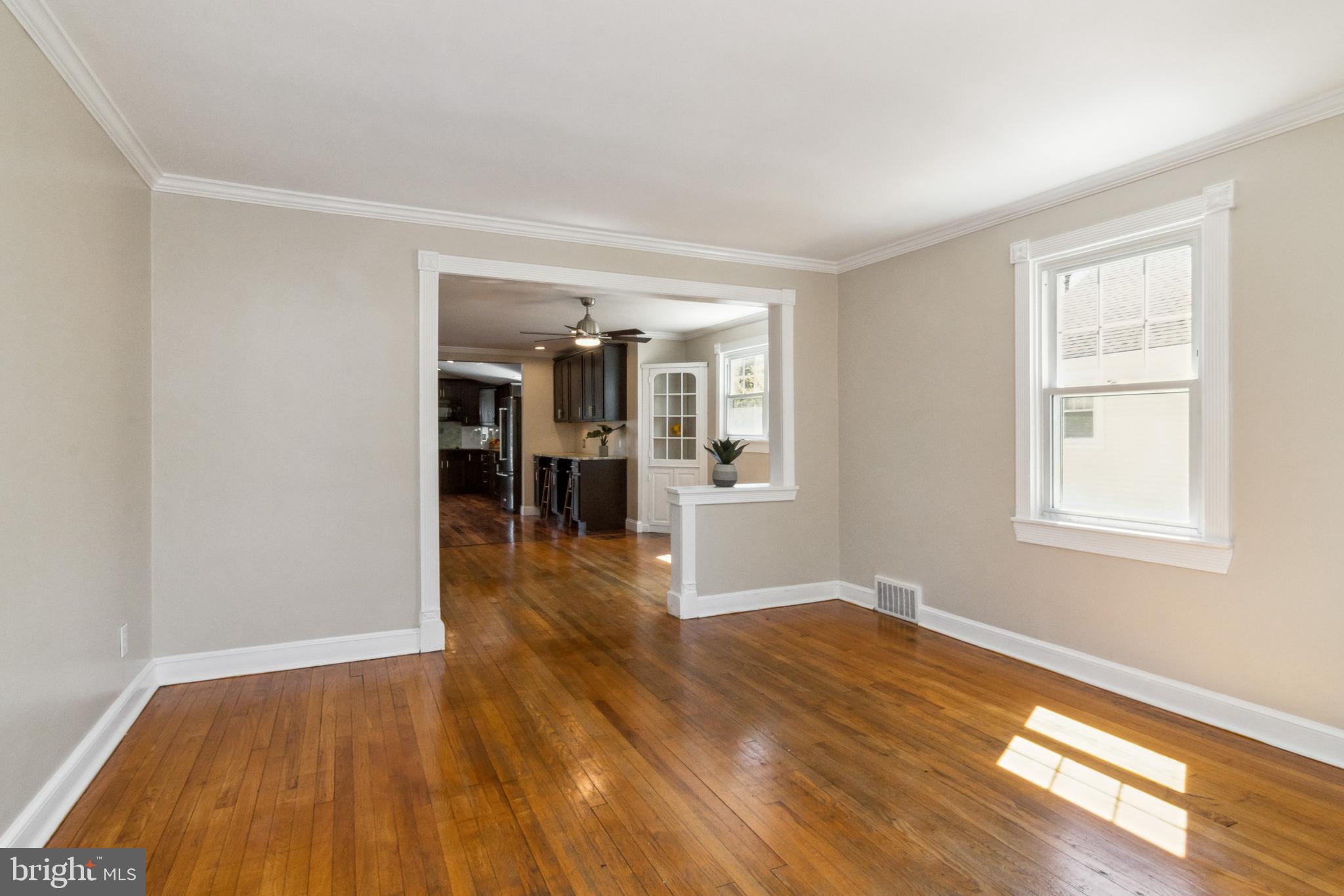 1205 Overbrook Road Baltimore, MD 21239 - Photo 2 of 46