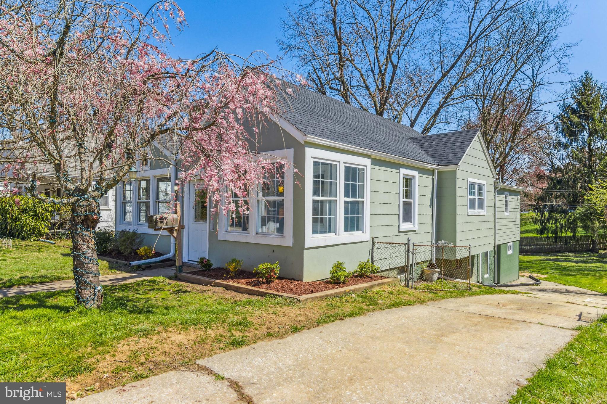 1205 Overbrook Road Baltimore, MD 21239 - Photo 6 of 46