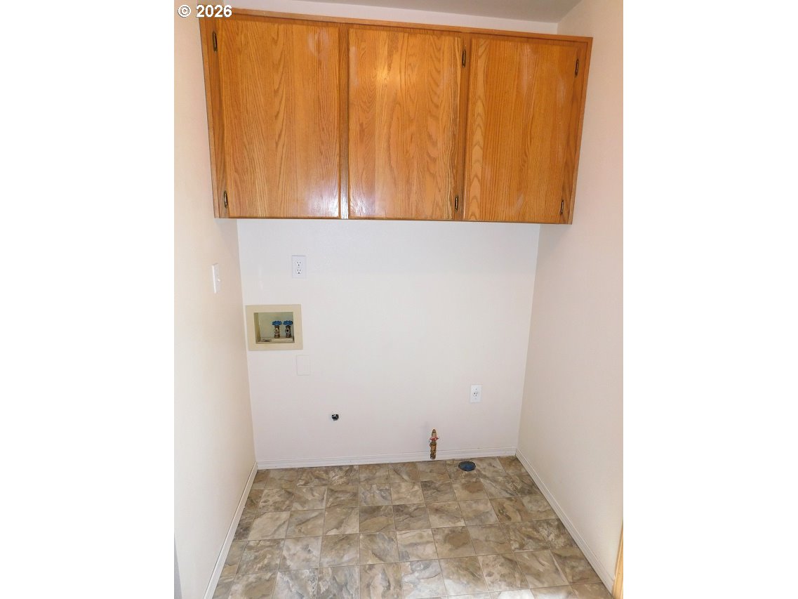 255 D Street Vernonia, OR 97064 - Photo 18 of 39 Laundry