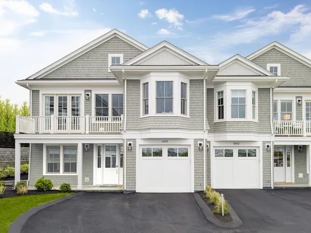 $2,185,000 | 533 Woods Hole Road, Unit D101, Woods Hole, MA 02543