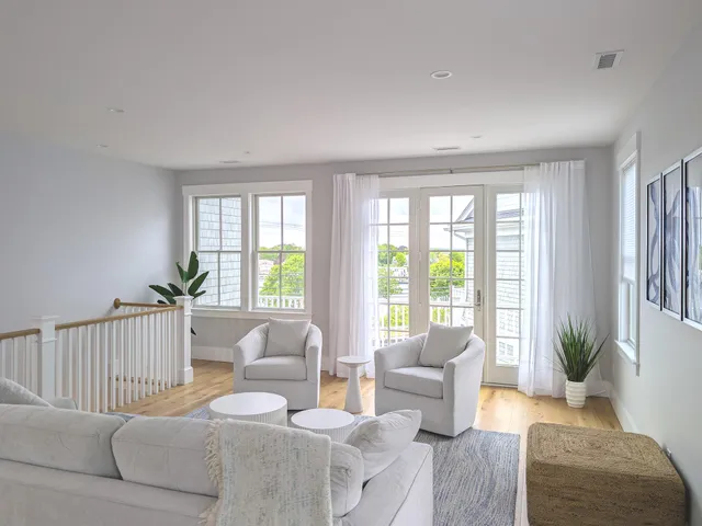 $2,185,000 | 533 Woods Hole Road, Unit D101, Woods Hole, MA 02543