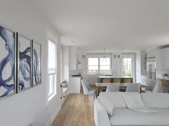 $2,185,000 | 533 Woods Hole Road, Unit D101, Woods Hole, MA 02543