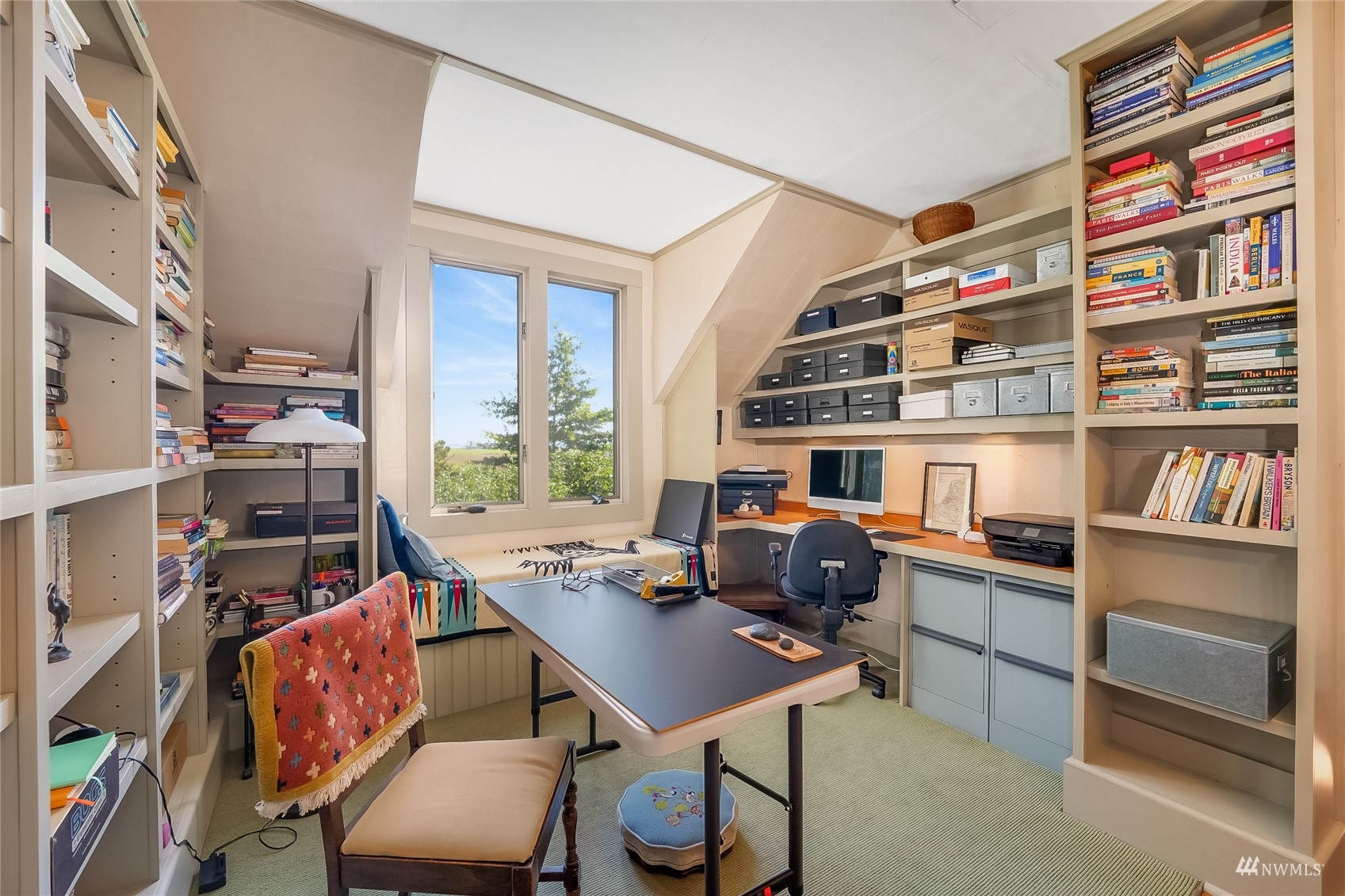 15816 Polson Road Mount Vernon, WA 98273 - Photo 20 of 40 a work room with furniture a bookshelf and a window