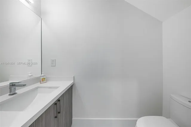 $10,500 | 3140 Carter Street, Unit 3140, Miami, FL 33133